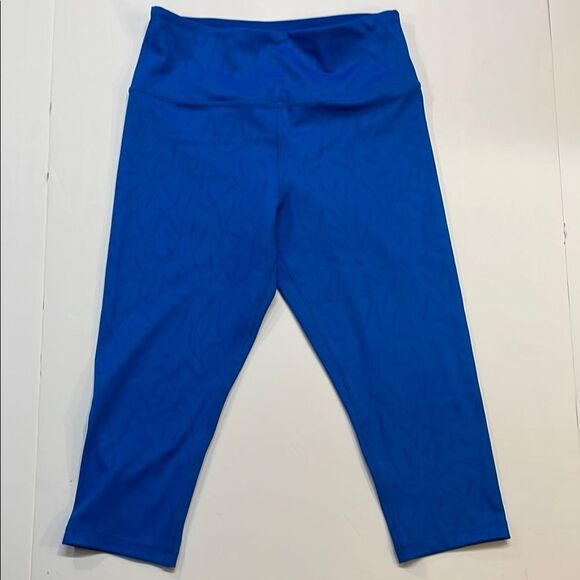 Zyia Active Womens Royal Blue Athletic Capris Sz 6-8 - Picture 1 of 5